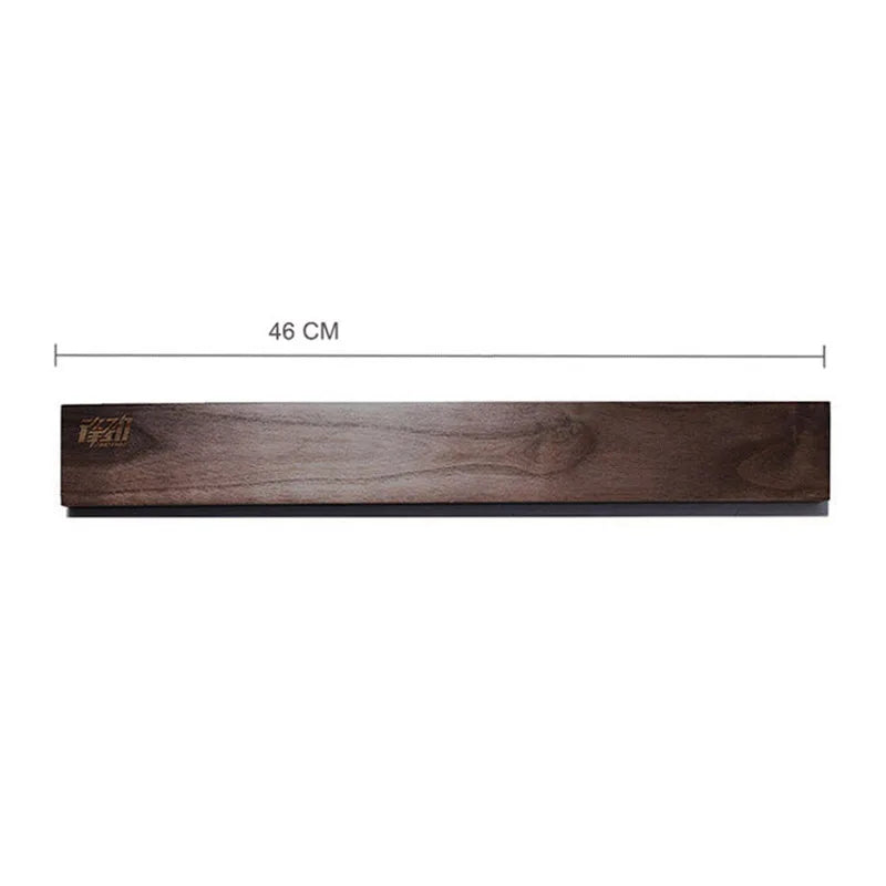 Magnetic wooden bar for knife