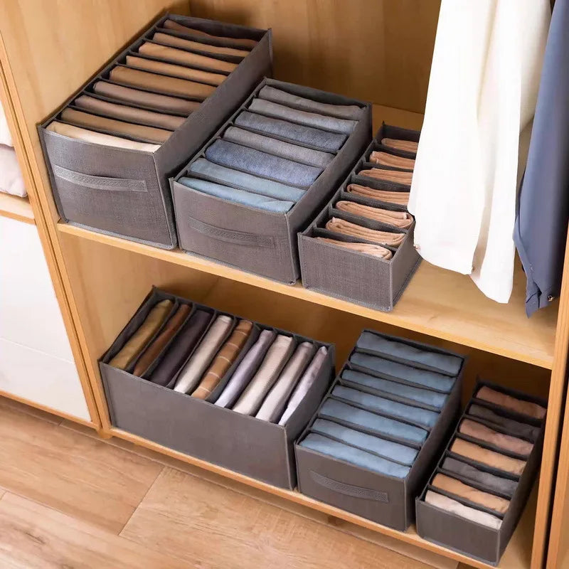Moderner Organizer für Hosen, Unterwäsche und mehr/Organisateur moderne pour pantalons, sous-vêtements et plus